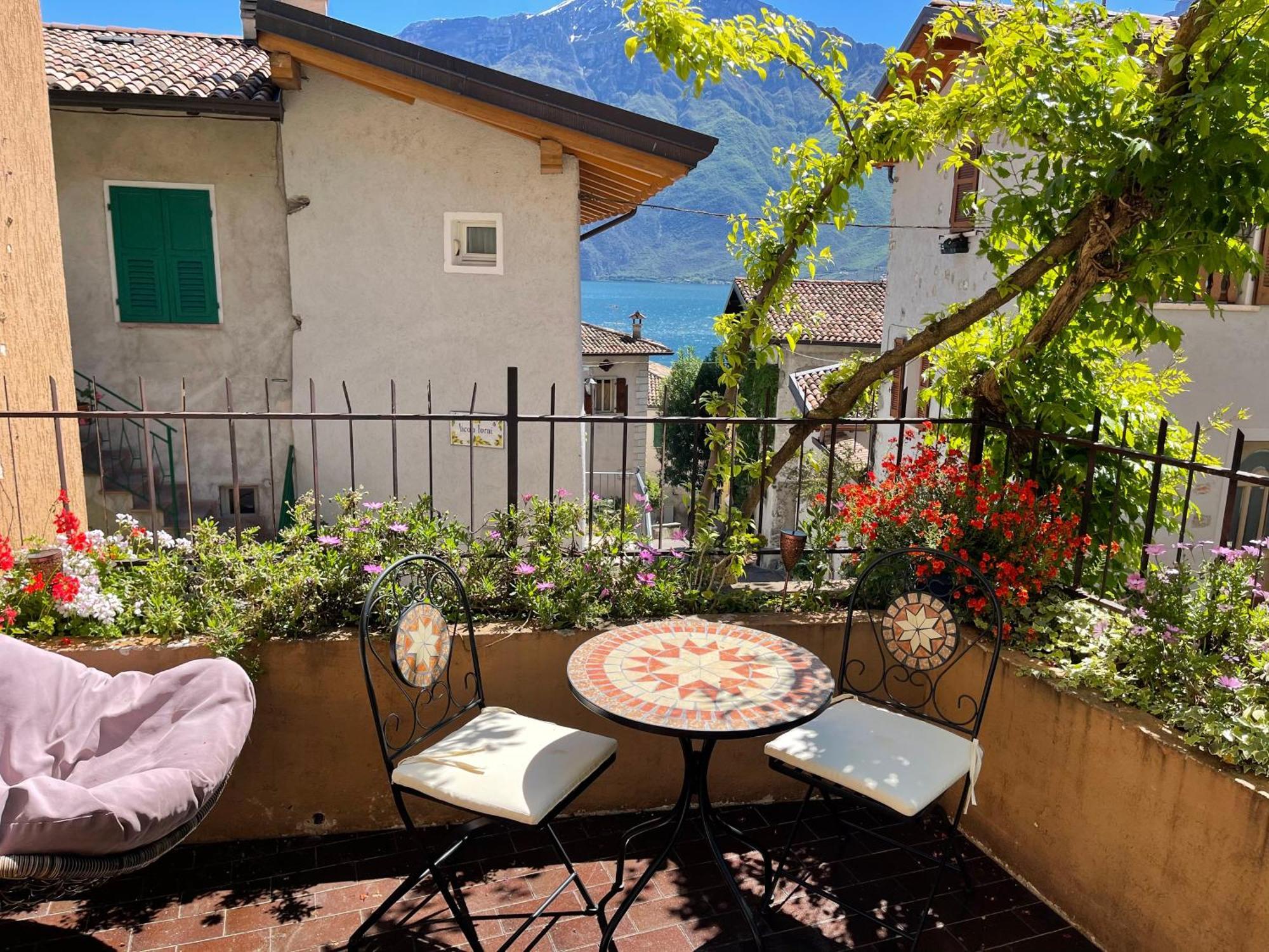 B&B Casa Limone 리몬네술가르다 외부 사진